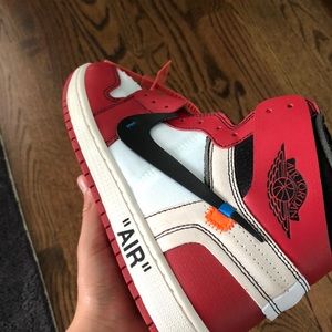 Nike off-white Chicago ones